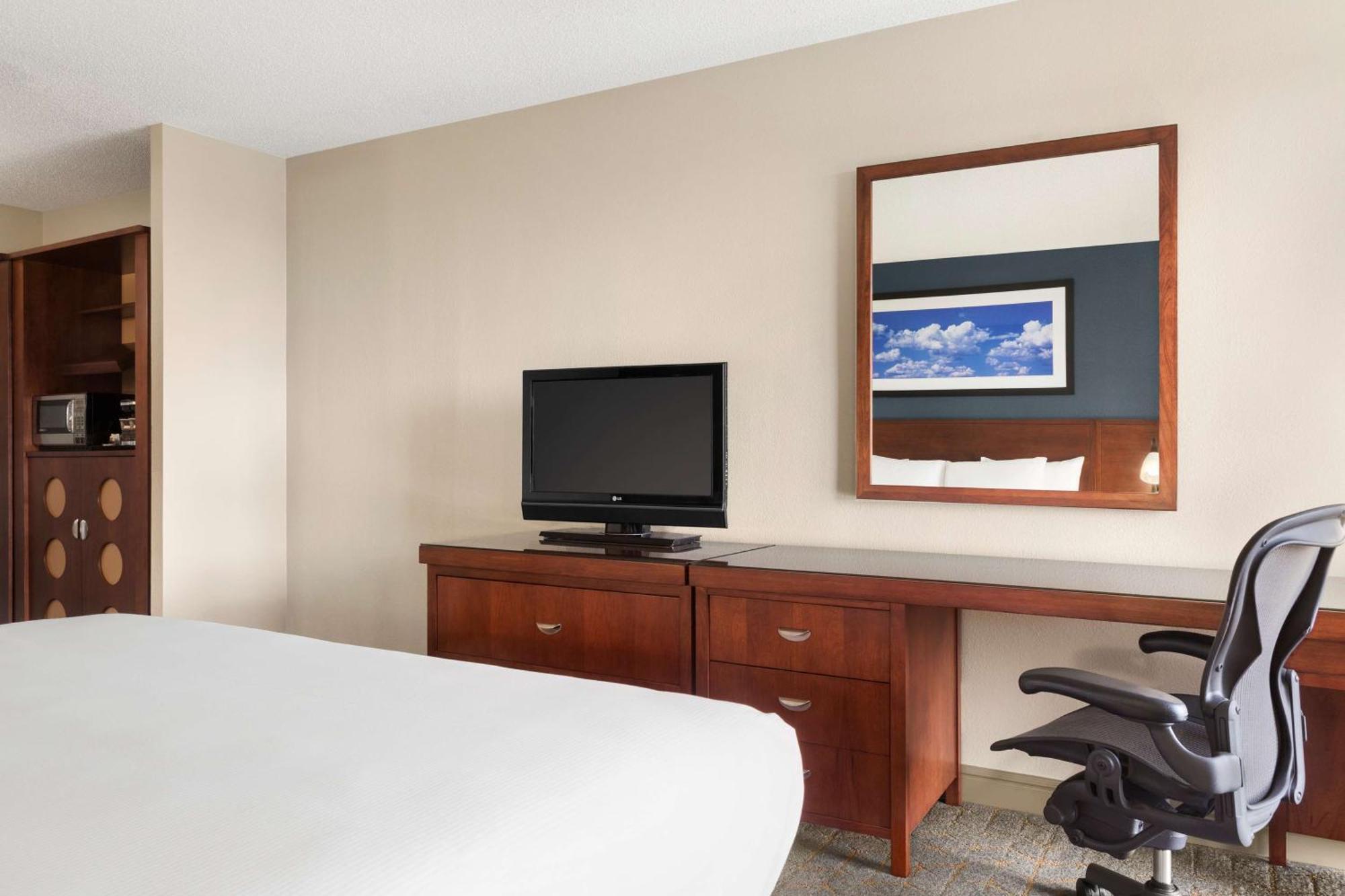Doubletree By Hilton Dfw Airport North Hotel Irving Eksteriør billede