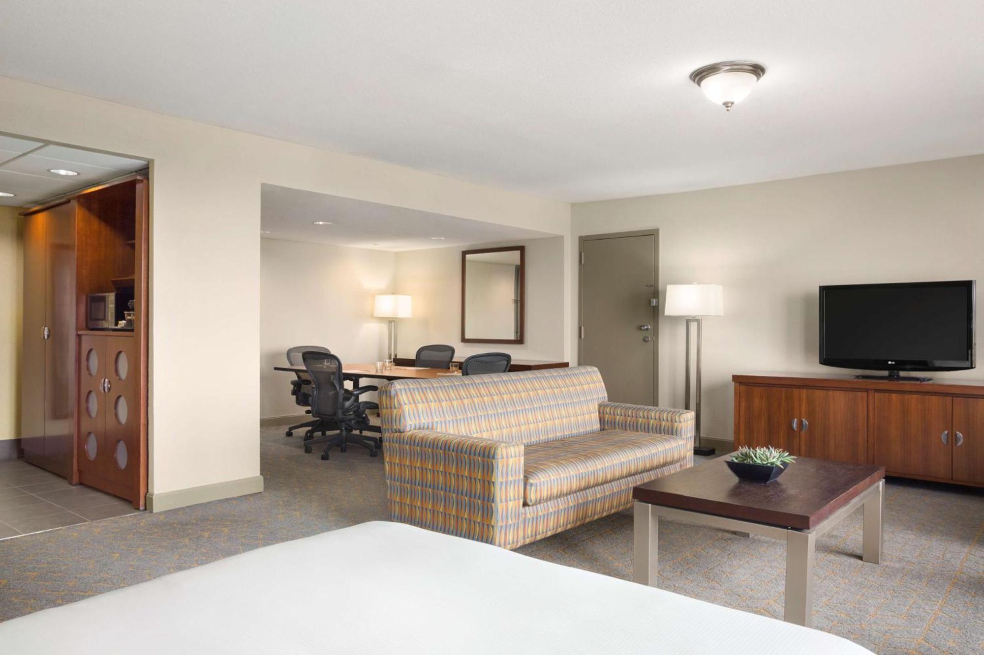 Doubletree By Hilton Dfw Airport North Hotel Irving Eksteriør billede